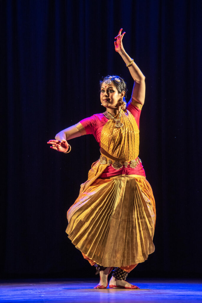 PHOTO GALLERY: Indian dance performance demonstrates years of dedication |  Photos | columbiamissourian.com